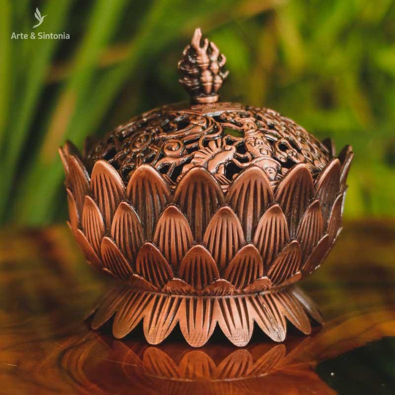 Soporte de incienso de cono de flor de loto de metal – Arte & Sintonia
