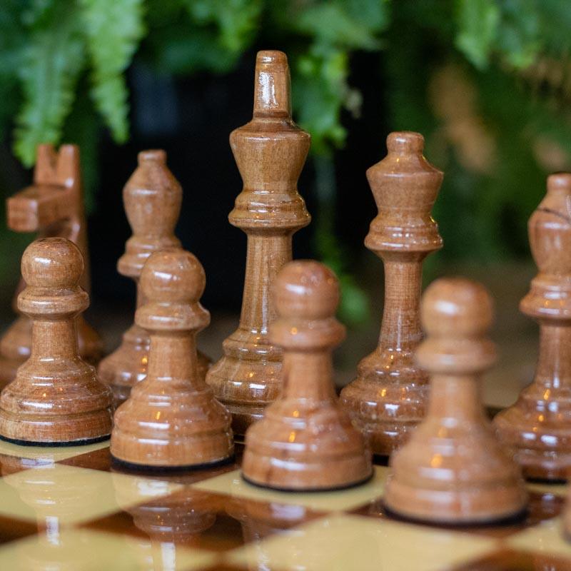 Tabuleiro de Xadrez em Madeira – Arte & Sintonia