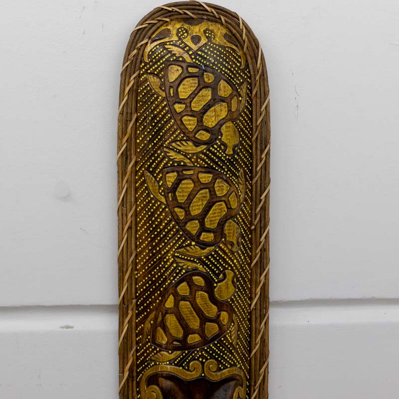 mascara decorativa borneo elementos bali indonesia madeira albizia rattan artesanato cultura tradicao loja artesintonia 05