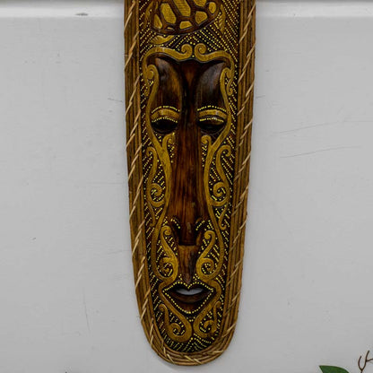 mascara decorativa borneo elementos bali indonesia madeira albizia rattan artesanato cultura tradicao loja artesintonia 05