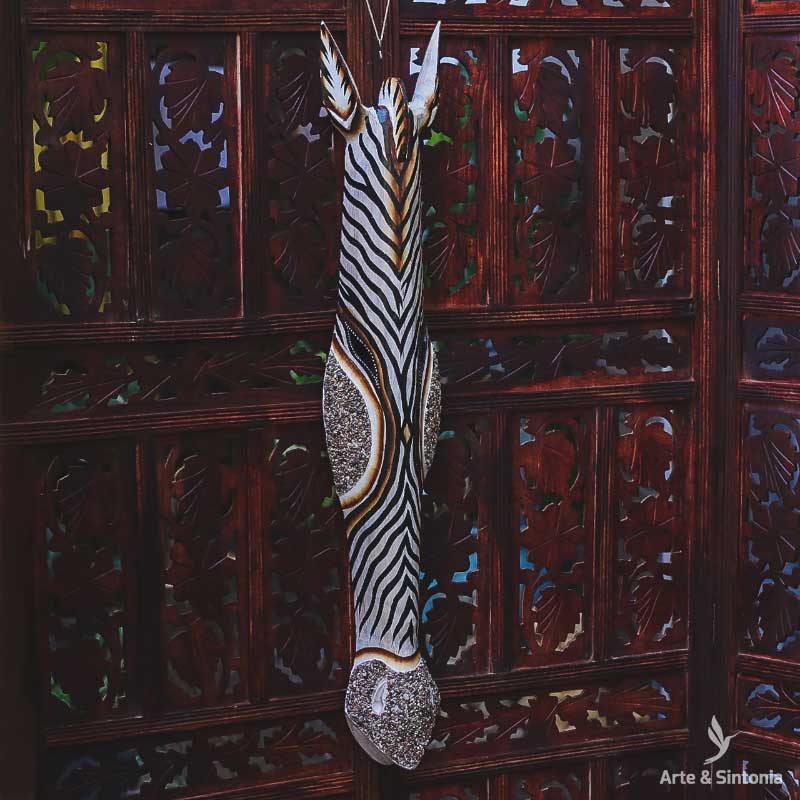 mascara decorativa carranca zebra pedra jateada madeira bali indonesia decor artesintonia 8