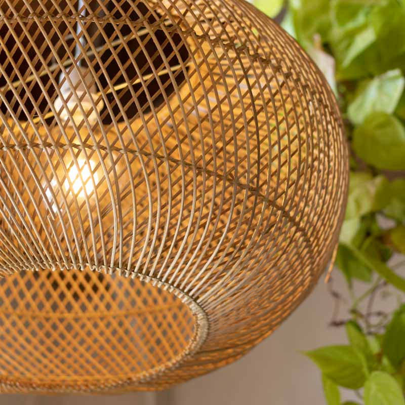 luminaria-rattan-fibras-naturais-pendente-decorativa-bali-artesanal-artesintonia-lustre-boho-decoracao-balinesa-artesintonia