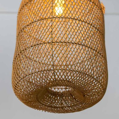 luminaria-rattan-fibras-naturais-pendente-decorativa-bali-artesanal-artesintonia-lustre-boho-decoracao-balinesa-artesintonia-1