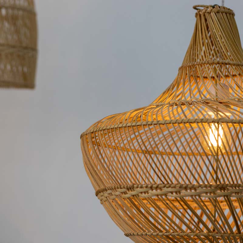 luminaria-rattan-fibras-naturais-pendente-decorativa-bali-artesanal-artesintonia-lustre-boho-decoracao-balinesa-artesintonia-1