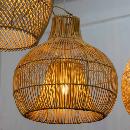 luminaria-rattan-fibras-naturais-pendente-decorativa-bali-artesanal-artesintonia-lustre-boho-decoracao-balinesa-artesintonia