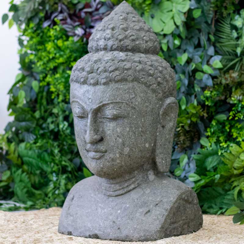 escultura estatua buda buddha cabeca busto rosto esculpida pedra vulcanica bali indonesia artesanato zen budismo templo meditacao nirvana jardim garden decoracao casa comprar loja artesintonia